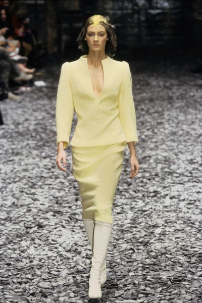 Look 38